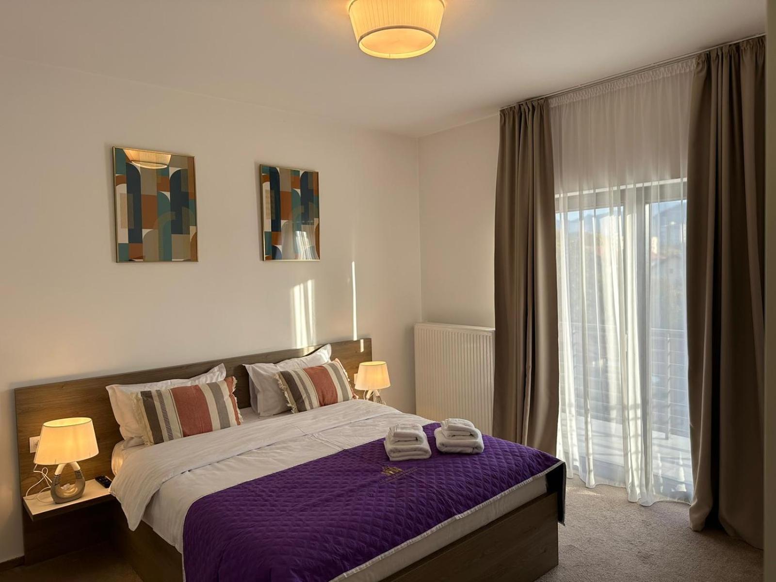 Luxury Glam Apartments & Studios Near Coresi Mall Брашов Экстерьер фото